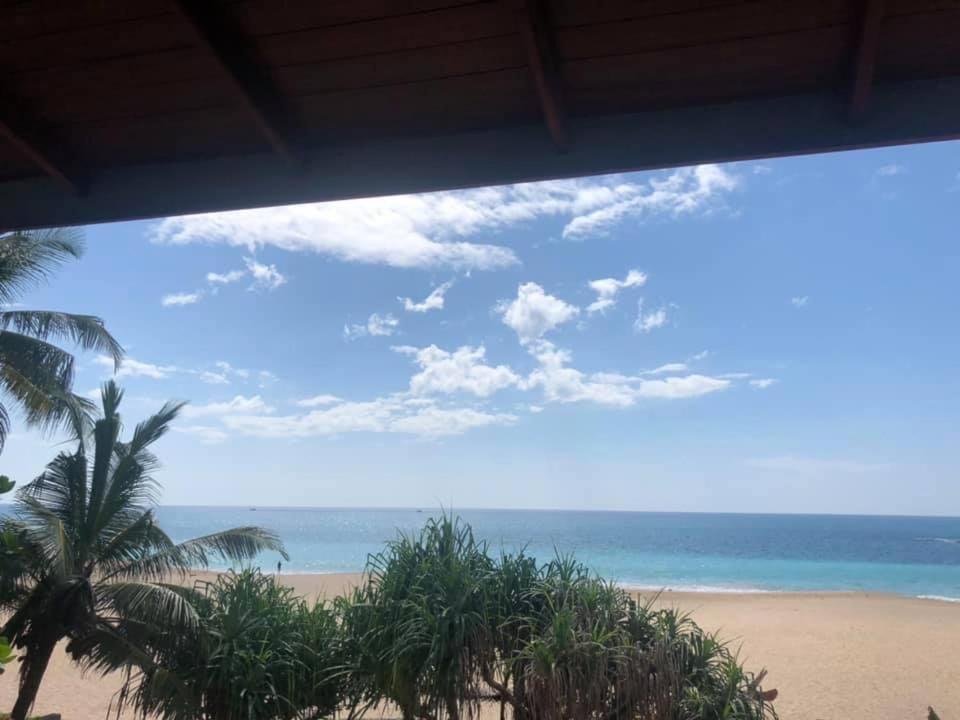 Sea Crest Beach Villa Ambalangoda  Exteriör bild